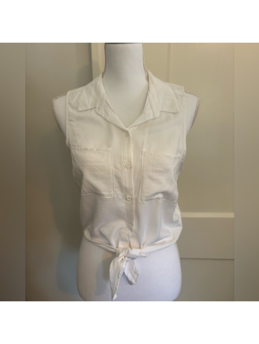 H&M Cream Button Down Shirt with Tie Front and Notched Collar